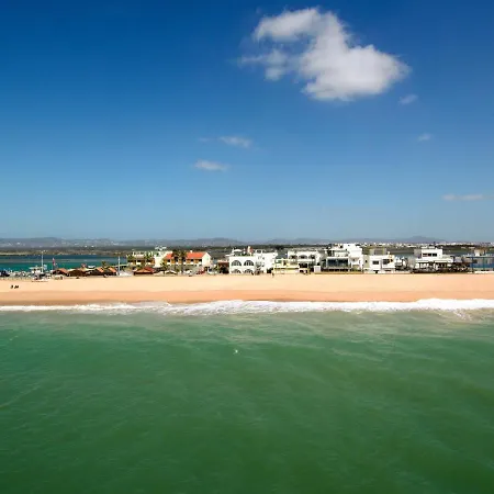 Golden & Rooftop Bar 4*