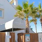 Guest house Golden & Rooftop Bar