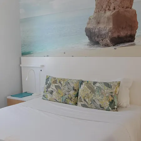 Golden & Rooftop Bar 4* Faro