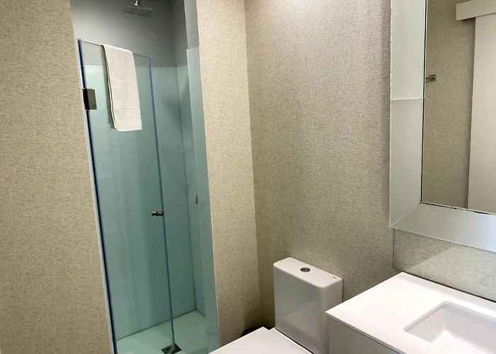 Golden & Rooftop Bar Πανσιόν Φάρο