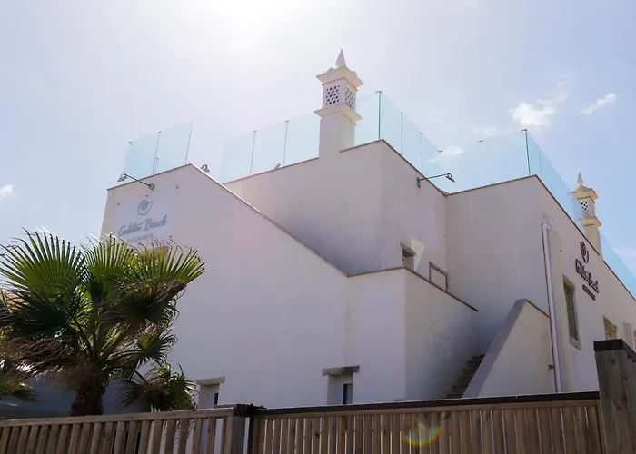 Golden & Rooftop Bar Pensionat Faro