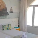 Konukevi Golden & Rooftop Bar 4*
