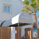 Golden & Rooftop Bar Konukevi Faro