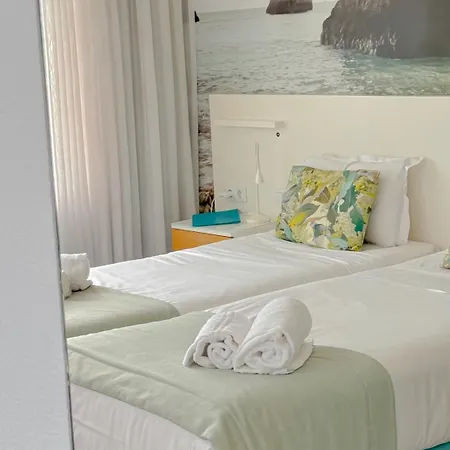 Golden & Rooftop Bar 4* Faro