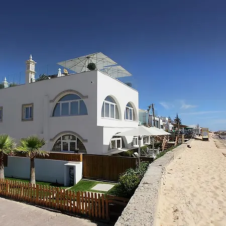 Pensionat Golden & Rooftop Bar 3*