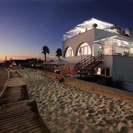 Golden & Rooftop Bar 4*